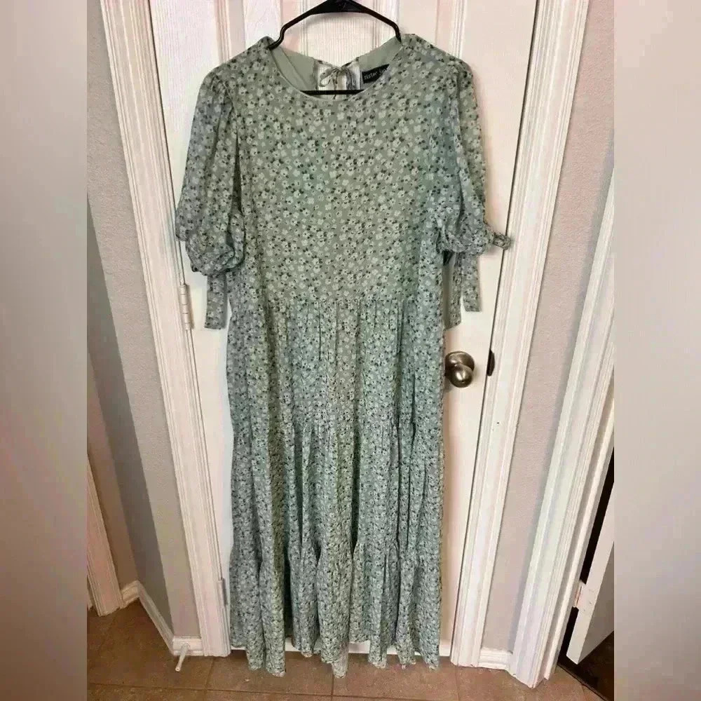 Sister Jane Rival Floral Tiered Maxi Dress Size M - Picture 6 of 7